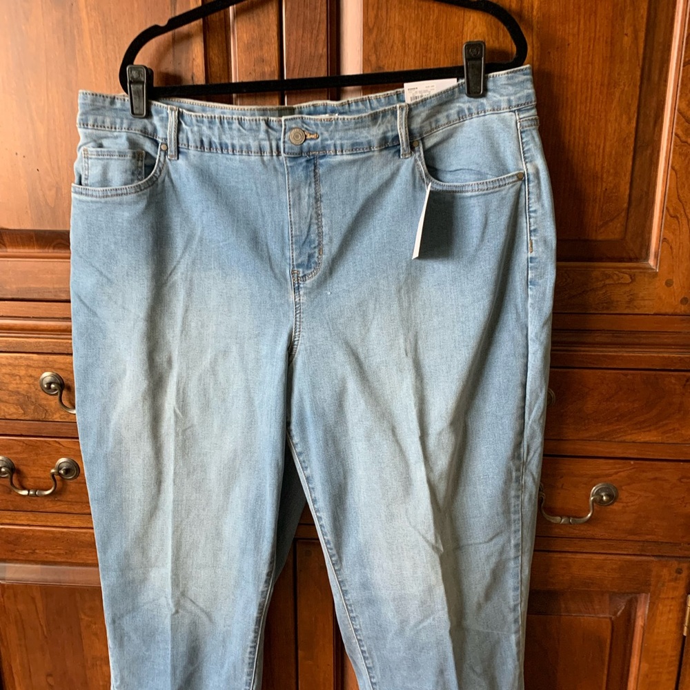 Croft & Barrow Plus  Jean Capri Nwt